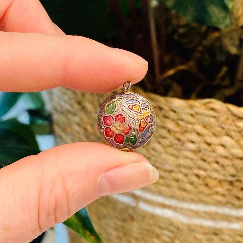 Cloisonné Enameled Butterfly &‎ Flower Round Necklace Pendant